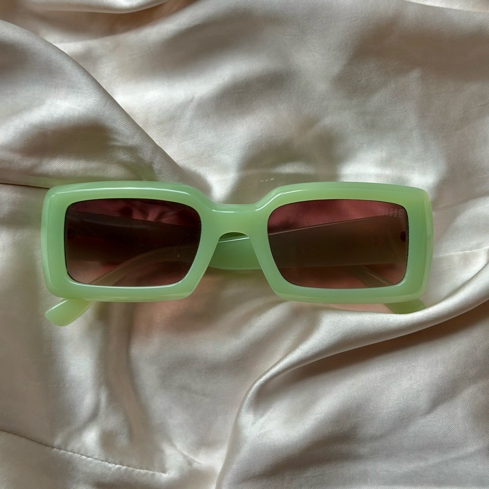 Gorgeous summer green Allure sunglasses with amber lenses.